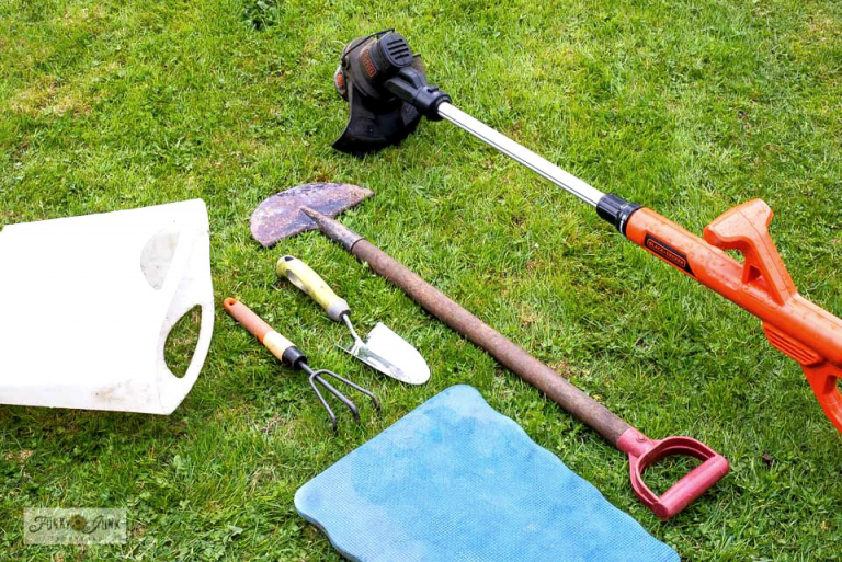 The 5 Best Tools for Edging Garden Beds
